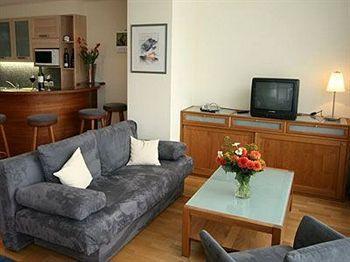 Tritscher Apartamento 4*